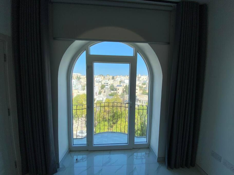 Lovely 1-bedroom In St Julians Appartement San Ġiljan